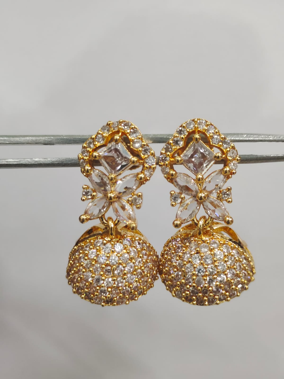 Trending Jumki  (89)